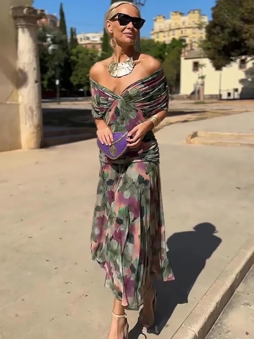 NWOT Off-Shoulder/On-Shoulder  Floral Midi Dress